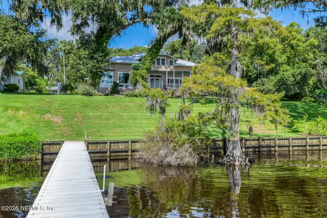 $1,450,000 | 517 South Prospect Street, Crescent City, FL 32112