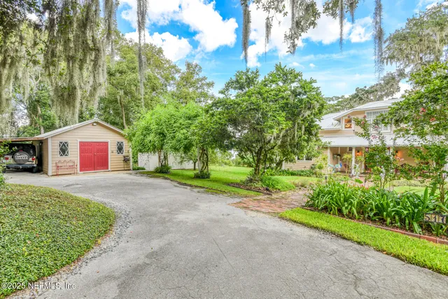 $1,450,000 | 517 South Prospect Street, Crescent City, FL 32112