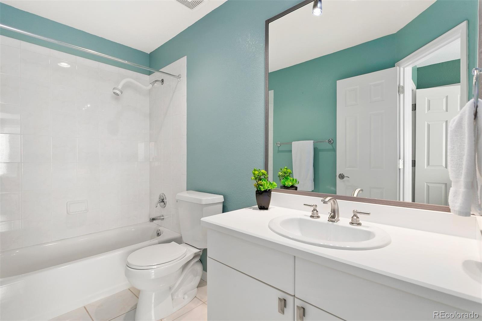 63 South Harrison Street, Unit I Denver, CO 80209 - Photo 22 of 32