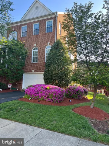 $780,000 | 5510 Jowett Court, Alexandria, VA 22315