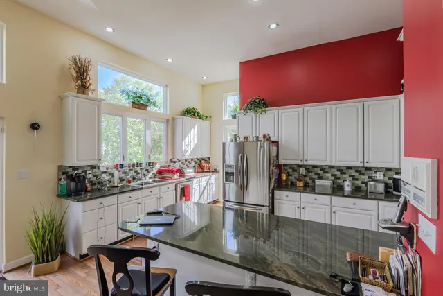 $780,000 | 5510 Jowett Court, Alexandria, VA 22315