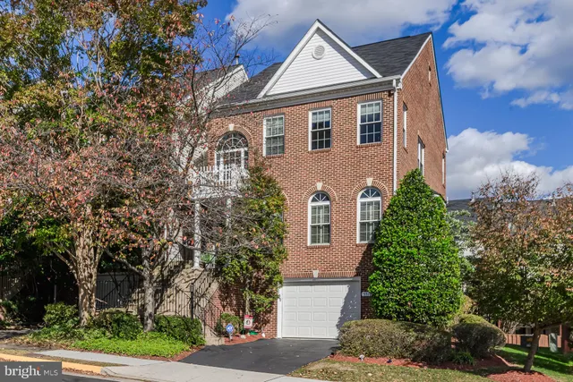 $780,000 | 5510 Jowett Court, Alexandria, VA 22315