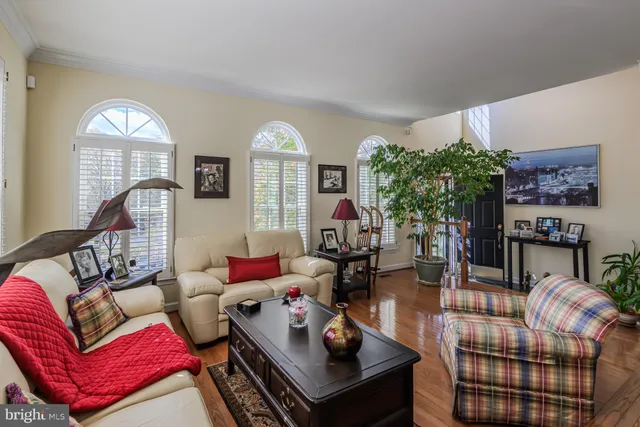 $780,000 | 5510 Jowett Court, Alexandria, VA 22315
