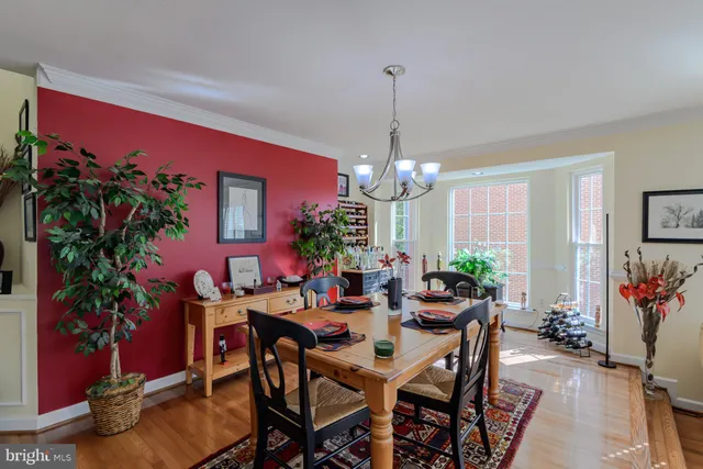 $780,000 | 5510 Jowett Court, Alexandria, VA 22315