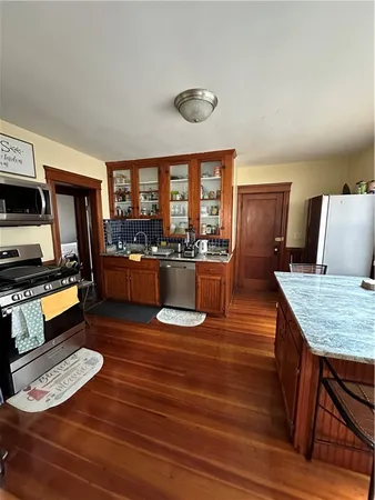 $2,550 | 45 Hanover Avenue, Pawtucket, RI 02861