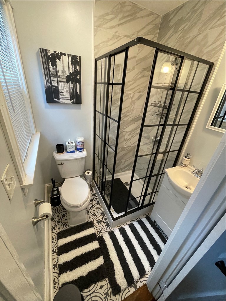 45 Hanover Avenue Pawtucket, RI 02861 - Photo 4 of 5