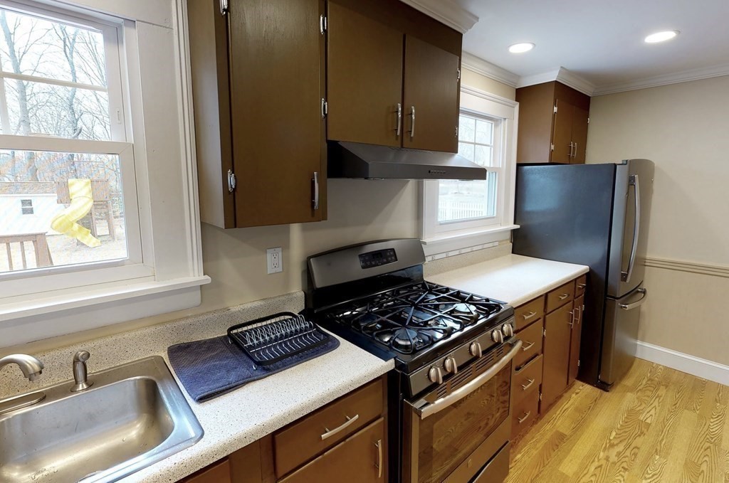 74 High Street Milford, MA 01757 - Photo 10 of 30