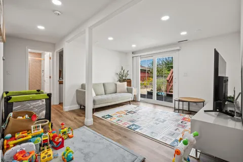 $1,800,000 | 197 Nottingham Avenue, Redwood City, CA 94063