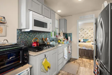 $1,800,000 | 197 Nottingham Avenue, Redwood City, CA 94063