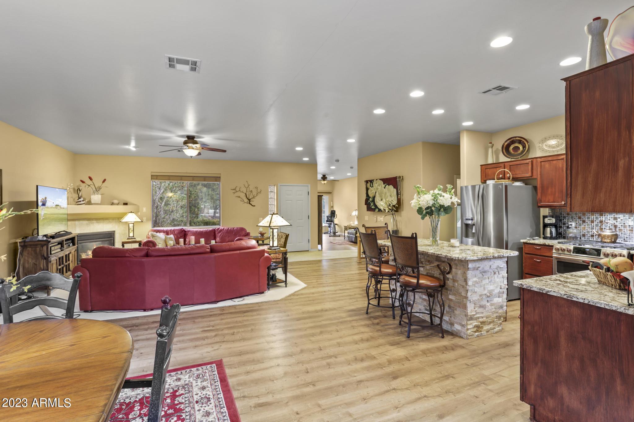 2205 Florence Road Payson, AZ 85541 - Photo 5 of 25 Great Room Pic 3