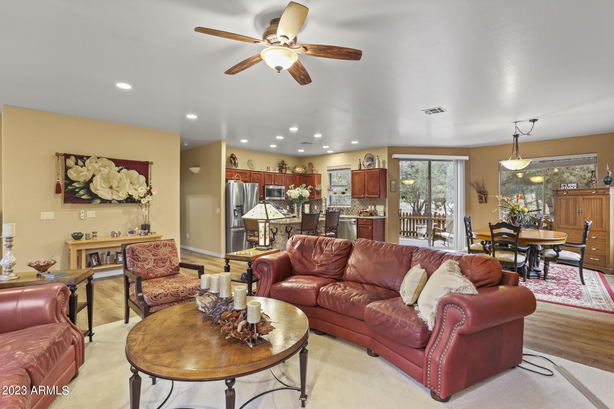 2205 Florence Road Payson, AZ 85541 - Photo 6 of 25 Great Room Pic 4