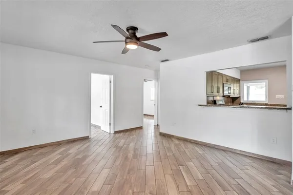 $4,975 | 125 5th Avenue North, Safety Harbor, FL 34695