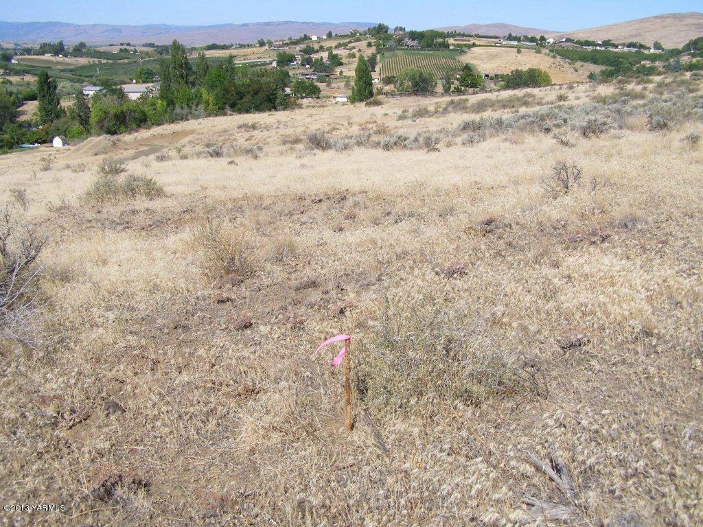 10845 Summitview Road Yakima, WA 98908 - Photo 3 of 6 a view of mountain view with beach