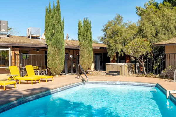 $450,000 | 7579 Balsa Avenue, Yucca Valley, CA 92284