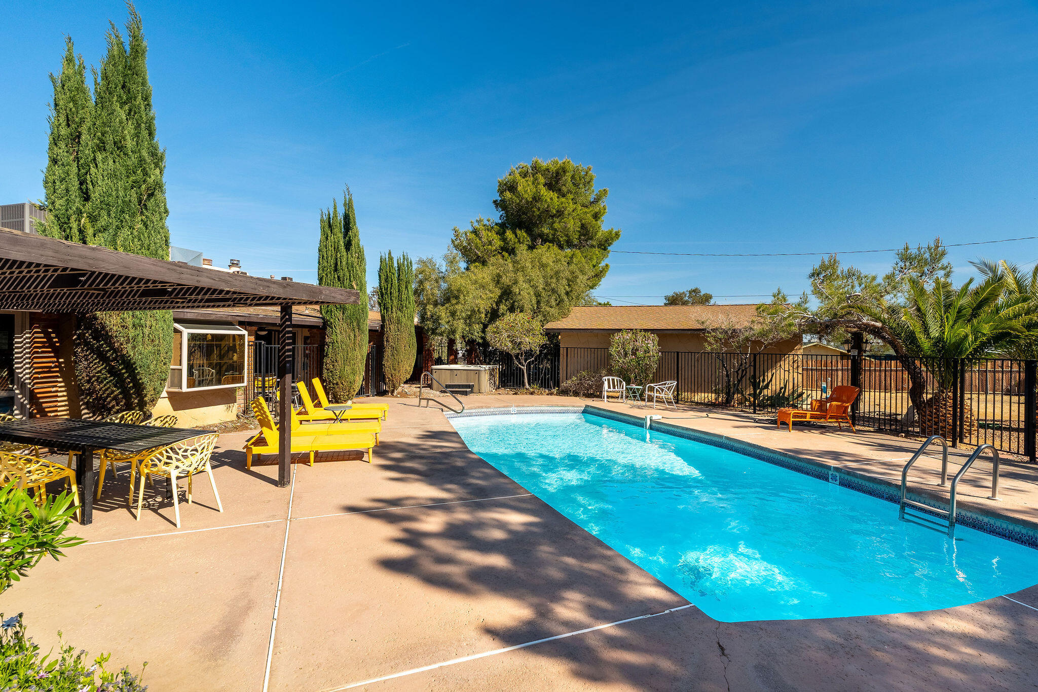 7579 Balsa Avenue Yucca Valley, CA 92284 - Photo 28 of 43 Pool