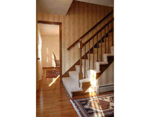 17 Fox Run Road Danvers, MA 01923 - Photo 3 of 7 Gallery Image 3