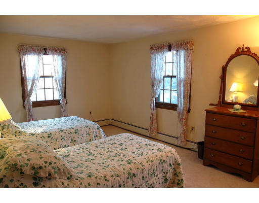 17 Fox Run Road Danvers, MA 01923 - Photo 7 of 7 Gallery Image 7