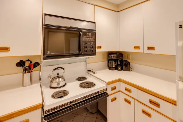 $299,000 | 48 Cooper Memorial Drive, Unit 111, Lincoln, NH 03251