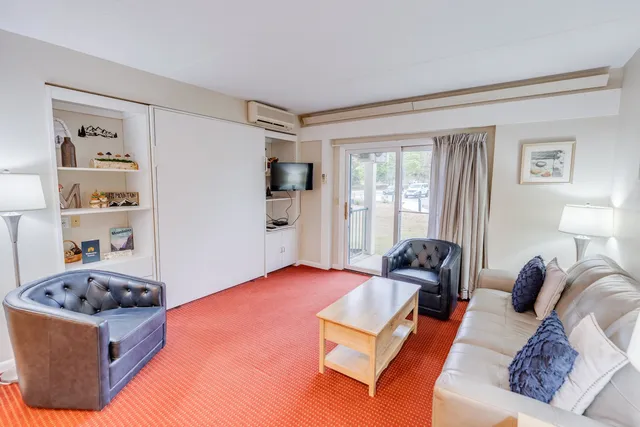 $299,000 | 48 Cooper Memorial Drive, Unit 111, Lincoln, NH 03251