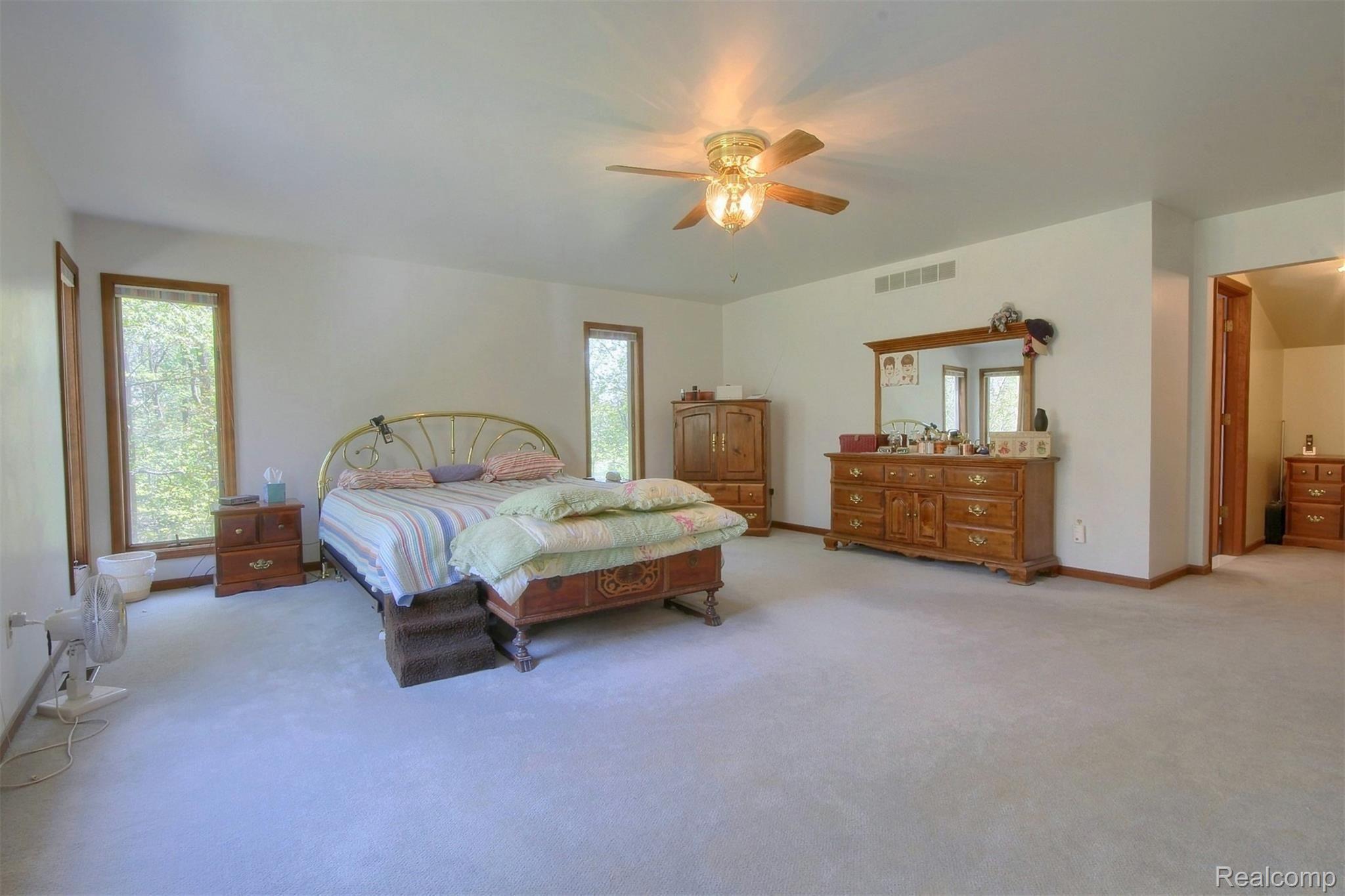 20683 Clark Road Belleville, MI 48111 - Photo 14 of 34 14-Master Bedroom.jpg