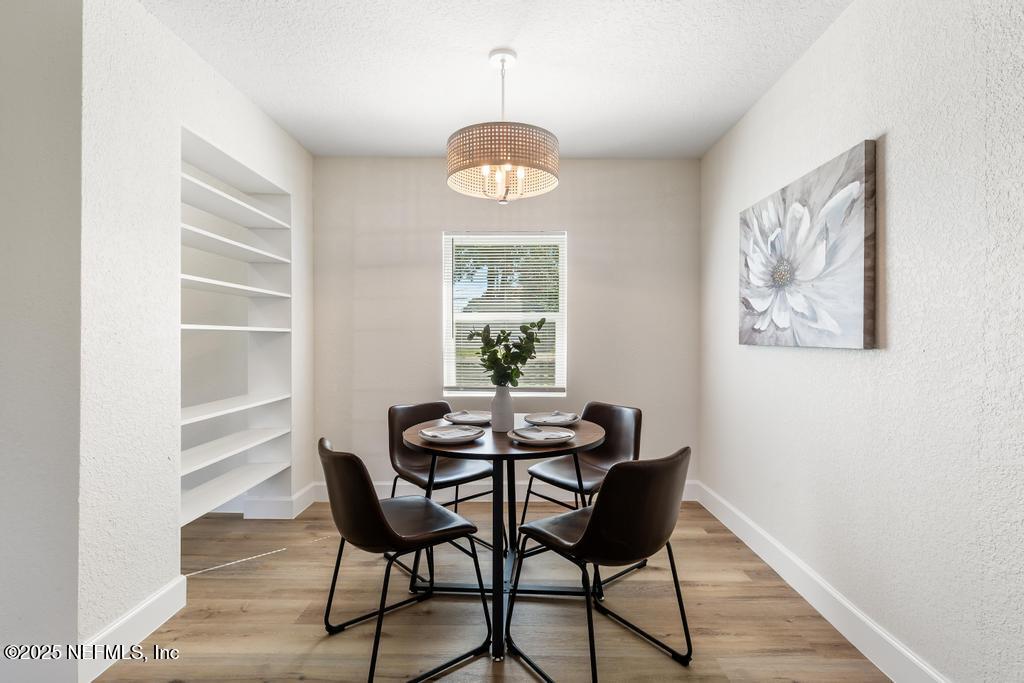 7214 Hernando Road Jacksonville, FL 32217 - Photo 5 of 21 a dining room with furniture and window