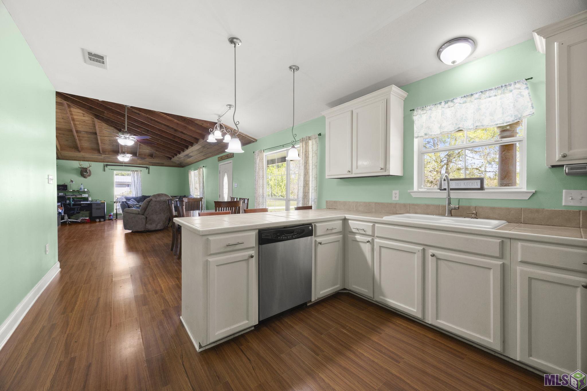 22359 Achord Road Denham Springs, LA 70726 - Photo 7 of 19 Gallery Image 7