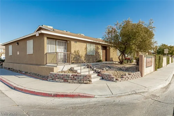 $1,225 | 3873 Soda Springs Drive, Las Vegas, NV 89115