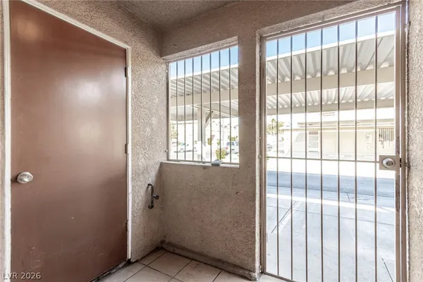 $1,225 | 3873 Soda Springs Drive, Las Vegas, NV 89115