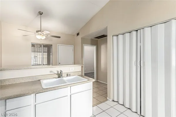 $1,225 | 3873 Soda Springs Drive, Las Vegas, NV 89115