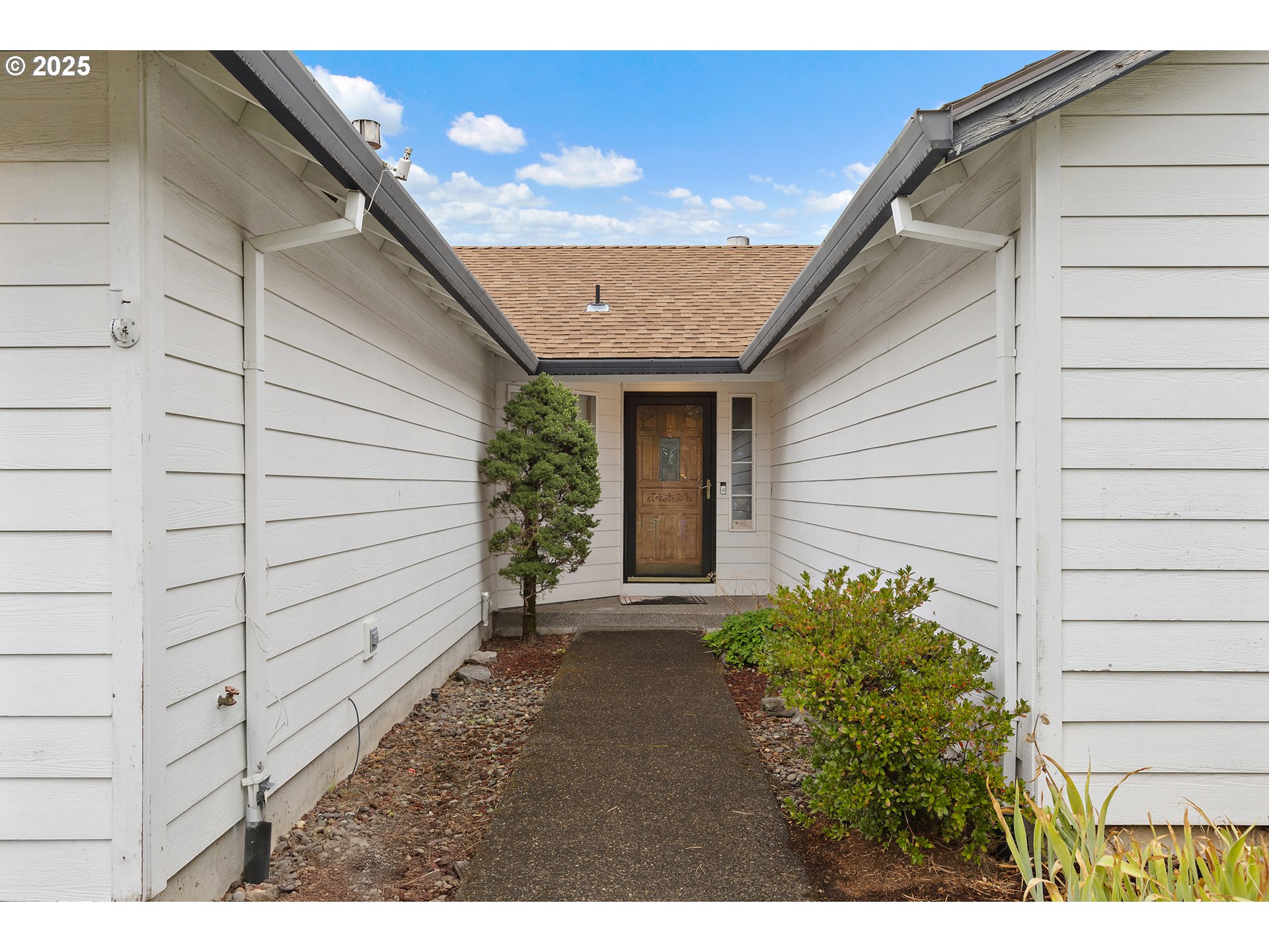 2981 Southwest 31st Street Gresham, OR 97080 - Photo 2 of 34