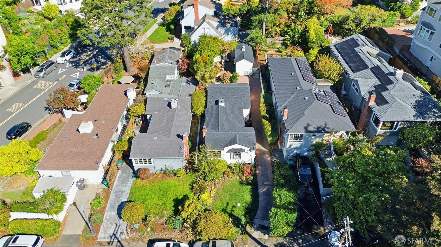 4614 Jacobus Avenue Oakland, CA 94618 - Photo 38 of 40 an aerial view of residential houses with outdoor space