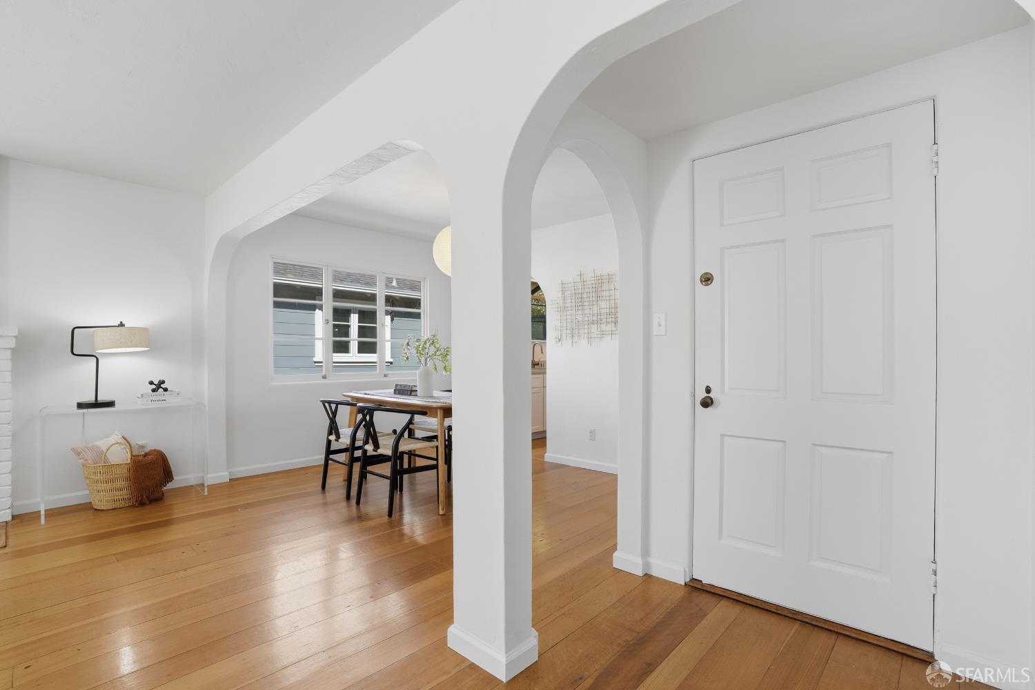 4614 Jacobus Avenue Oakland, CA 94618 - Photo 7 of 40 a view of a livingroom with furniture and wooden floor