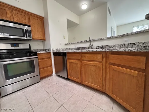 $2,000 | 50 Aura De Blanco Street, Unit 13102, Henderson, NV 89074