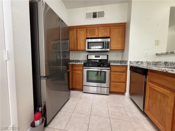 $2,000 | 50 Aura De Blanco Street, Unit 13102, Henderson, NV 89074