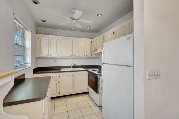 $1,400 | 332 Sheffield North, West Palm Beach, FL 33417