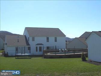 408 Apache Drive Sinking Spring, PA 19608 - Photo 2 of 6