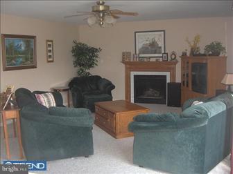 408 Apache Drive Sinking Spring, PA 19608 - Photo 4 of 6