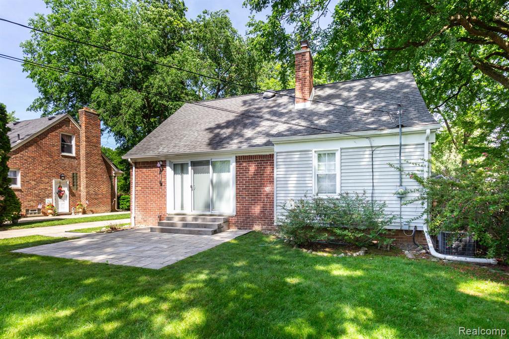 4237 Wakefield Road Berkley, MI 48072 - Photo 31 of 37