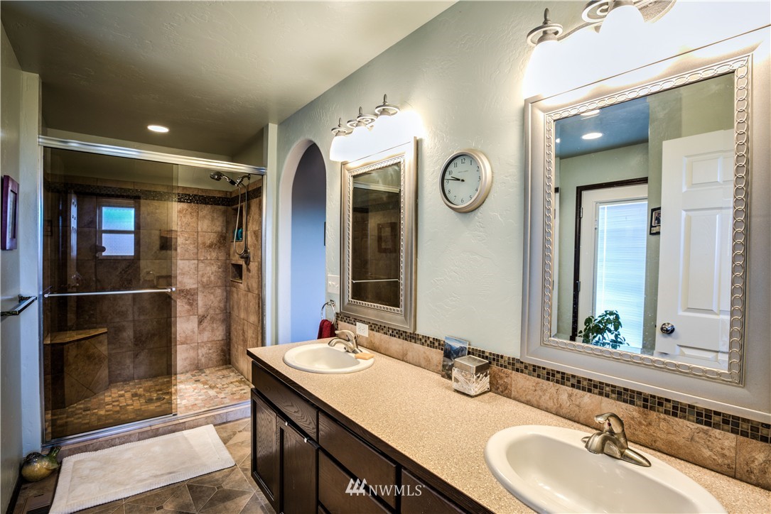 1003 Crest Loop Entiat, WA 98822 - Photo 12 of 25 Gallery Image 12