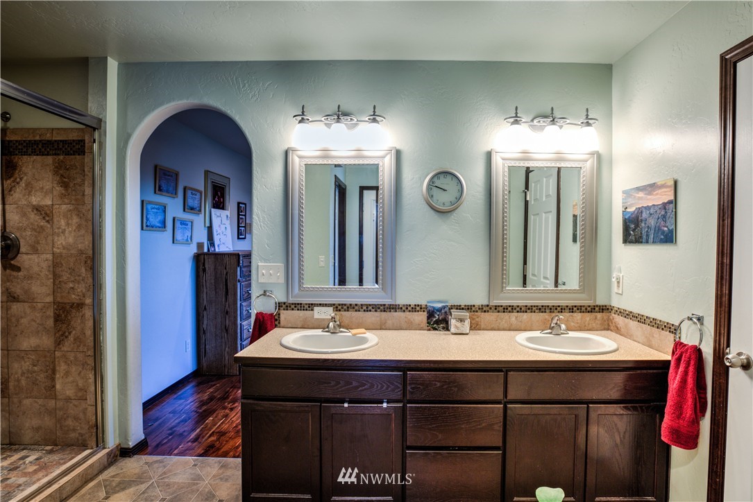1003 Crest Loop Entiat, WA 98822 - Photo 13 of 25 Gallery Image 13