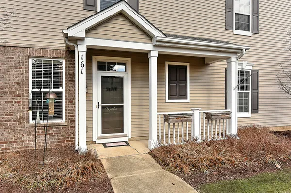 $2,400 | 161 Springbrook Trail South, Oswego, IL 60543