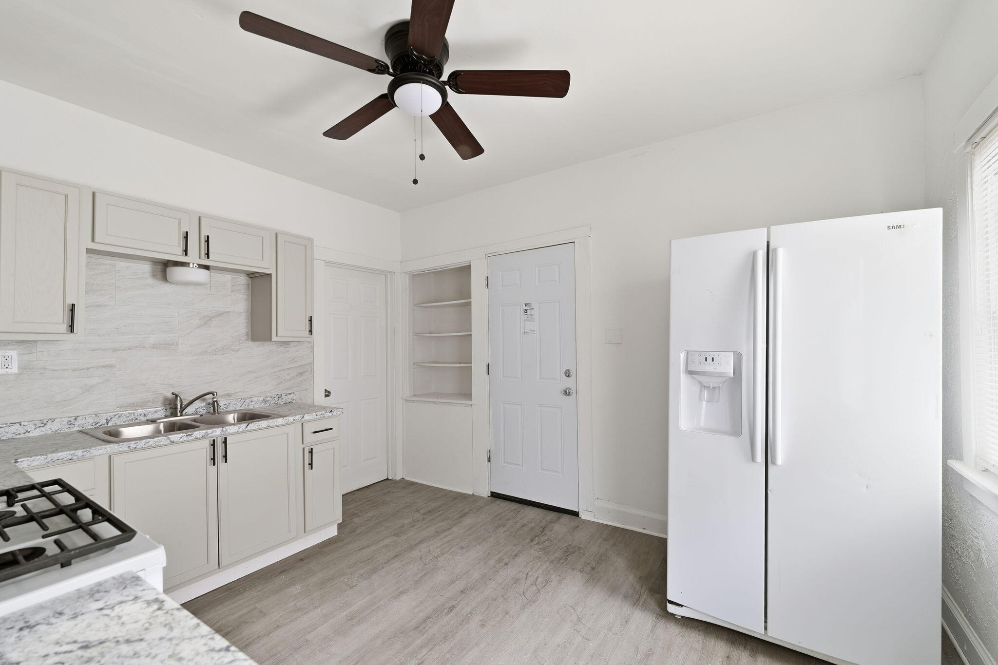 3282 North 30th Street, Unit 3284 Milwaukee, WI 53216 - Photo 14 of 31 14-web-or-mls-_1588899 Alexis Treadway