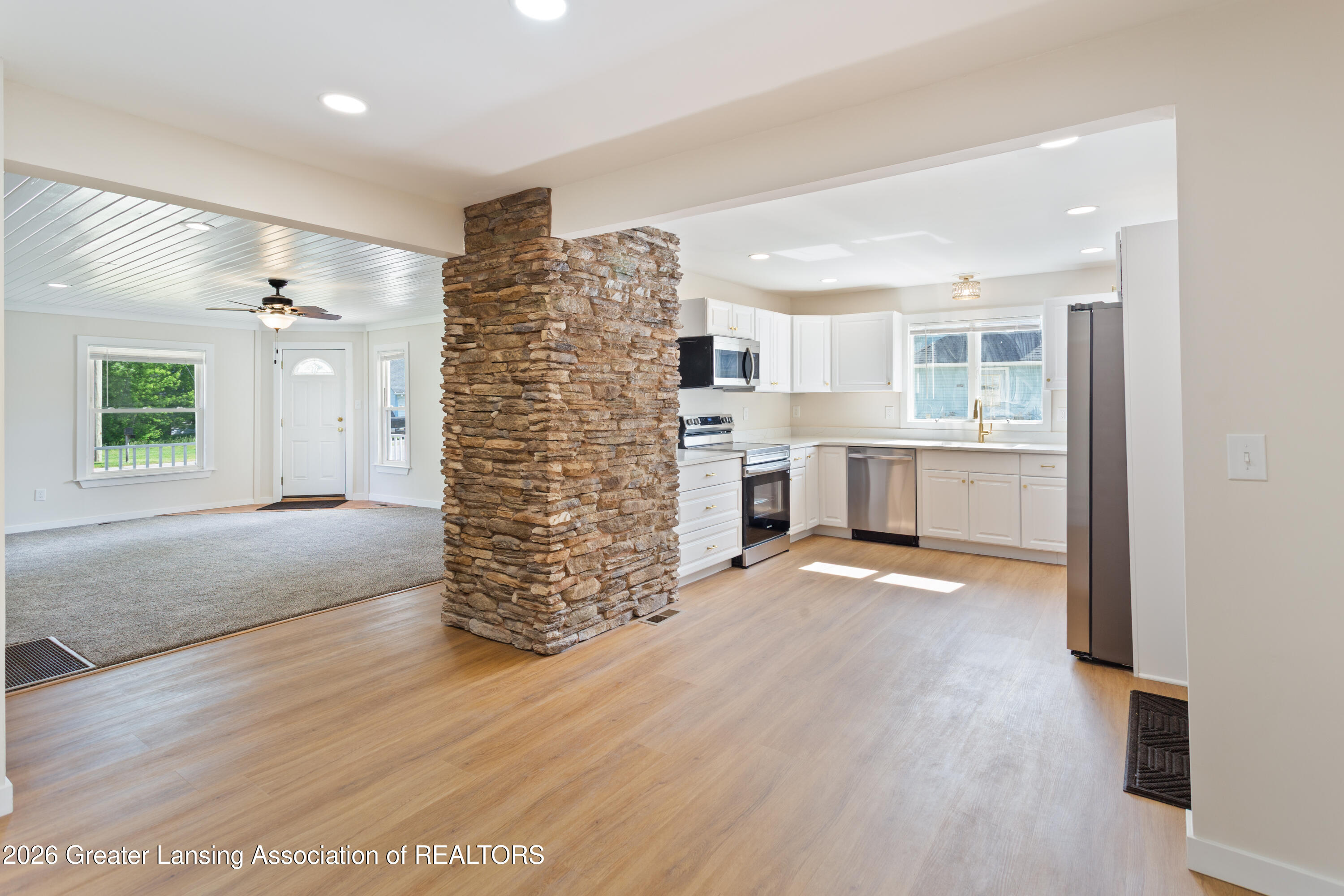 113 West Polly Street Perry, MI 48872 - Photo 4 of 42