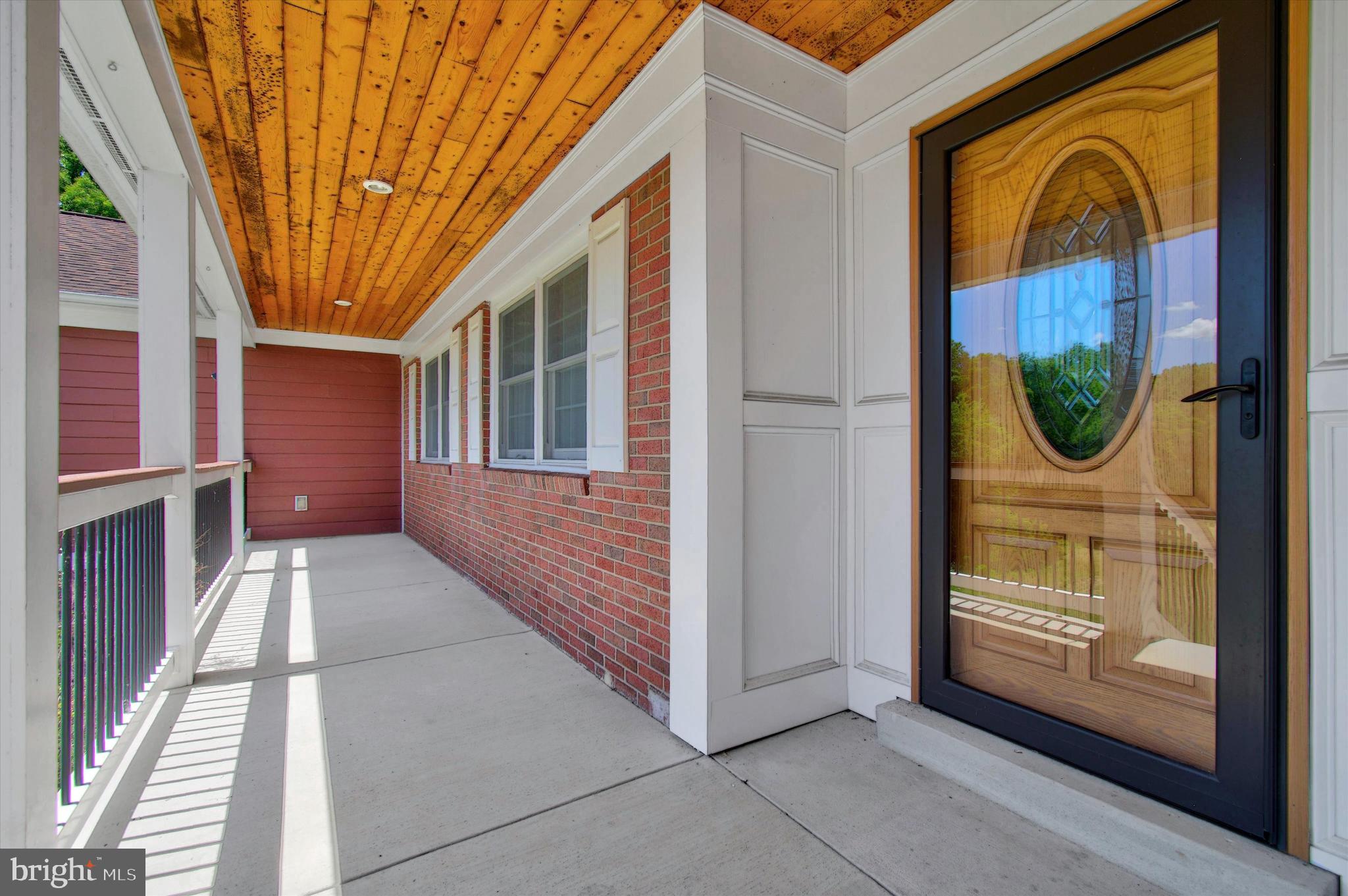 13471 Sagle Road Purcellville, VA 20132 - Photo 10 of 61