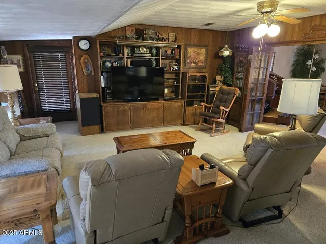 $2,600 | 10461 West Wininger Circle, Sun City, AZ 85351