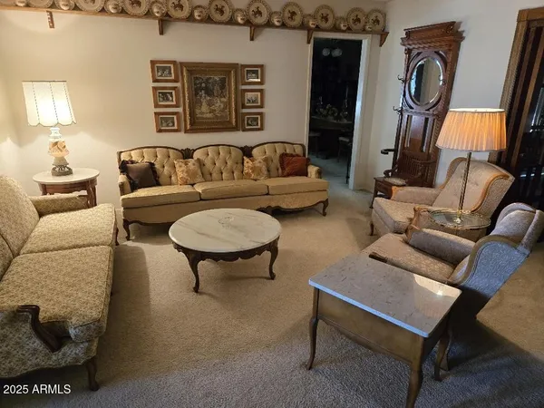 $2,600 | 10461 West Wininger Circle, Sun City, AZ 85351