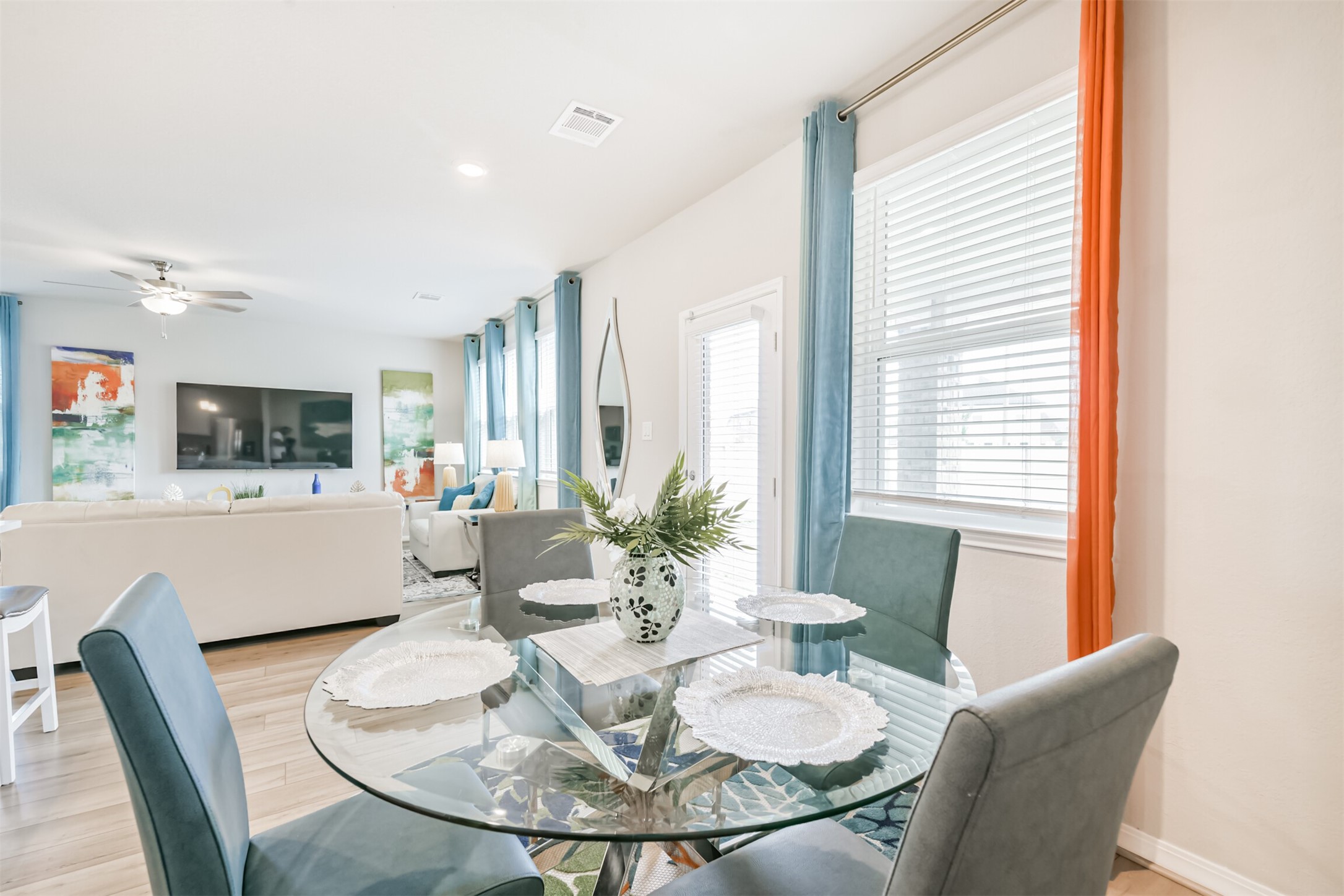 17465 Buckeye Branch Conroe, TX 77385 - Photo 14 of 47 Breakfast nook/dining area located directly off the kitchen