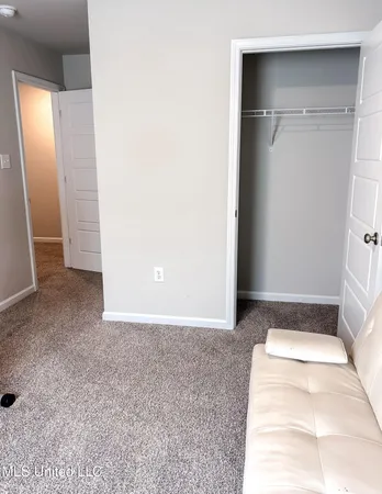 $2,350 | 2113 Toulouse Street, Ocean Springs, MS 39564