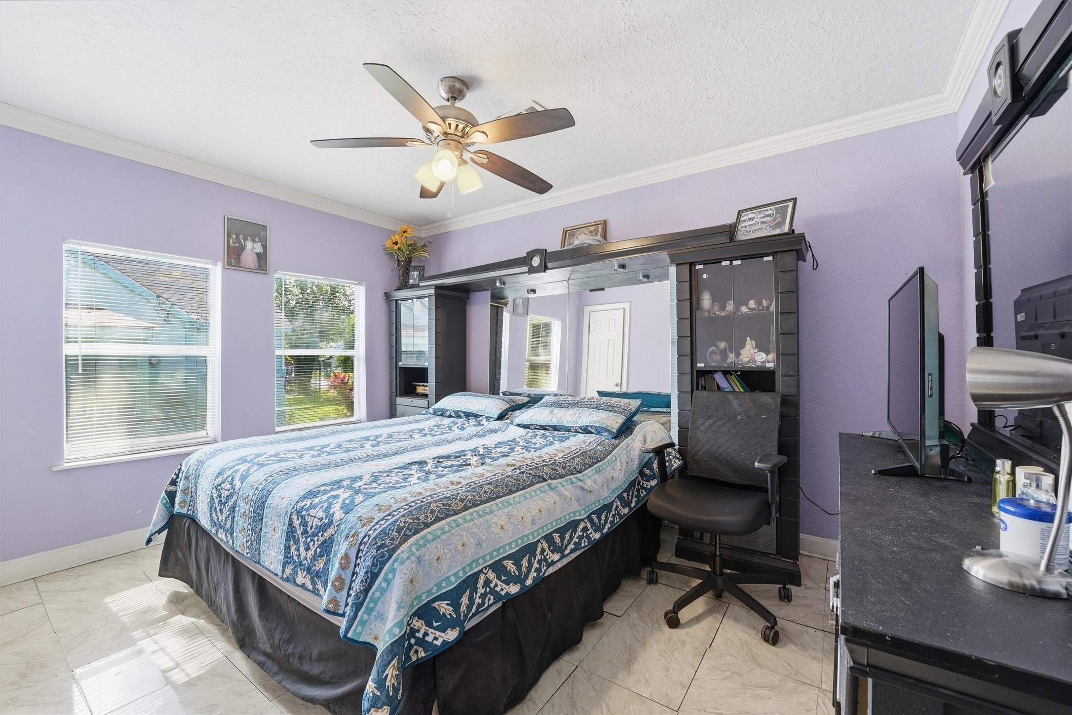 811 Canadian Street Houston, TX 77009 - Photo 16 of 26 bedroom 2.