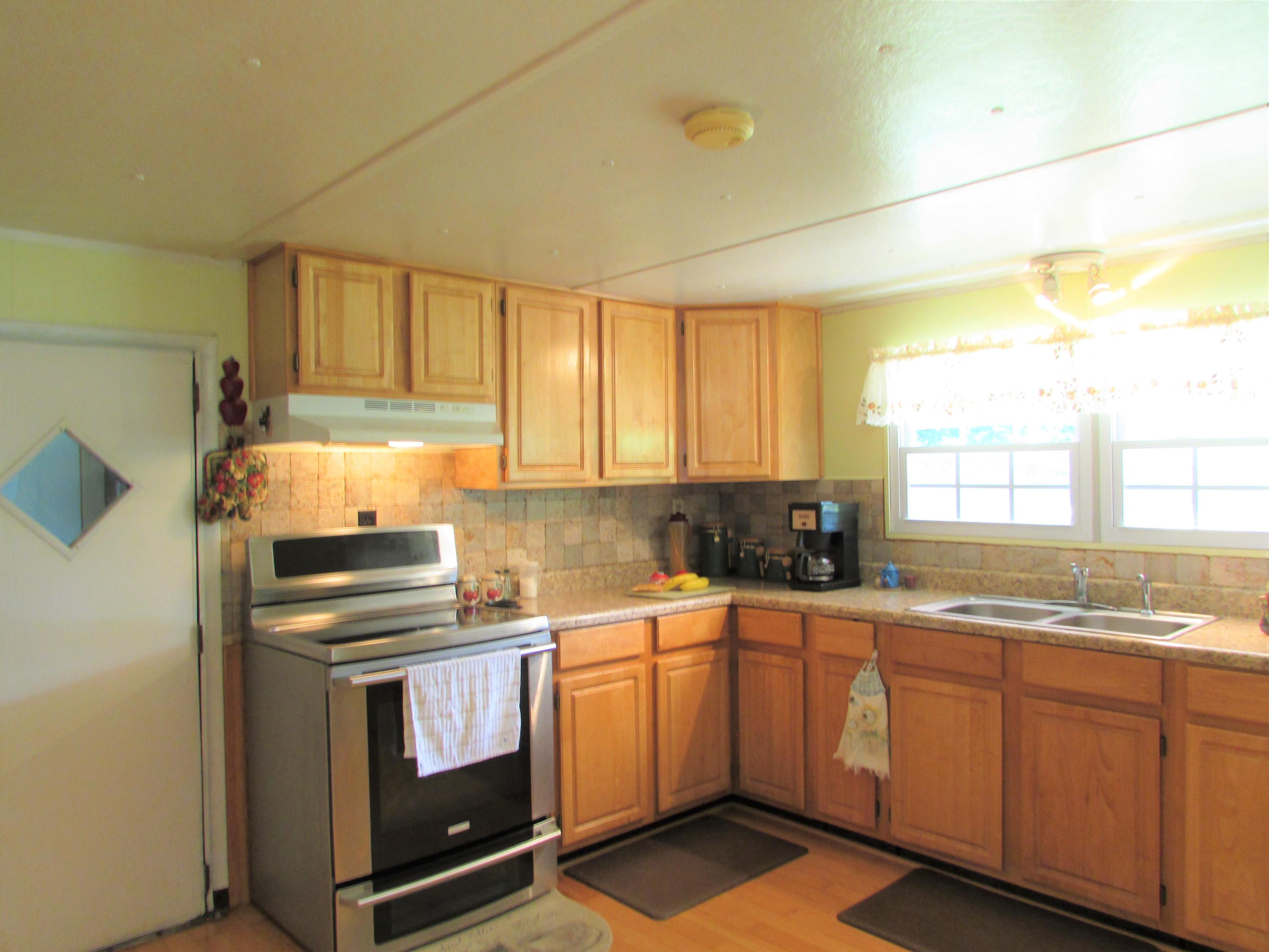 154 Carter Branch Road Elizabethton, TN 37643 - Photo 15 of 25 IMG_6745
